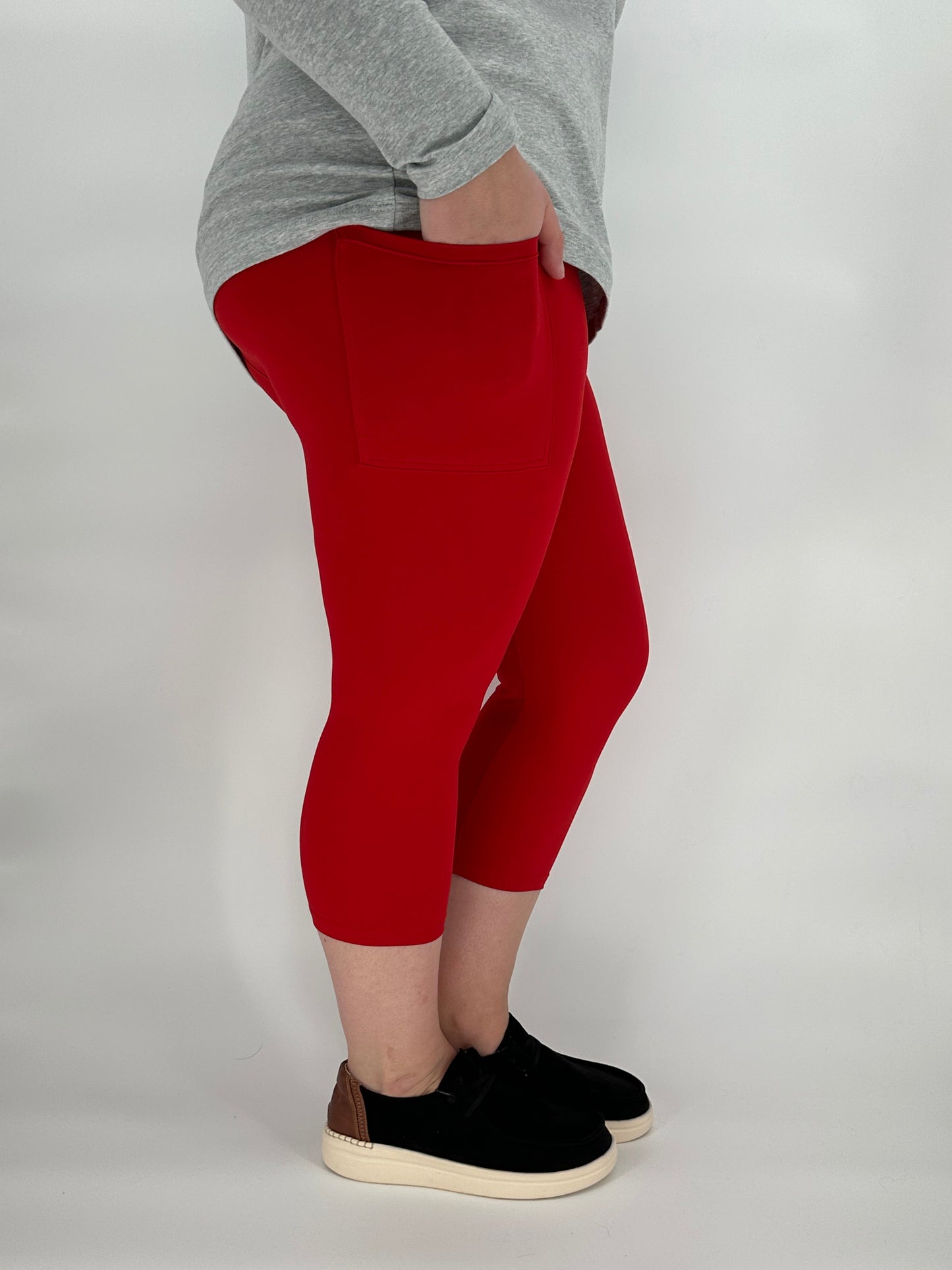 Red Leggings/Capri w/ Pockets