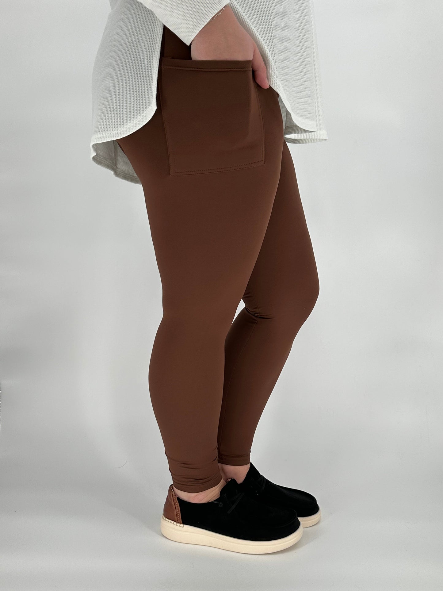 True Brown Leggings/Capri w/ Pockets