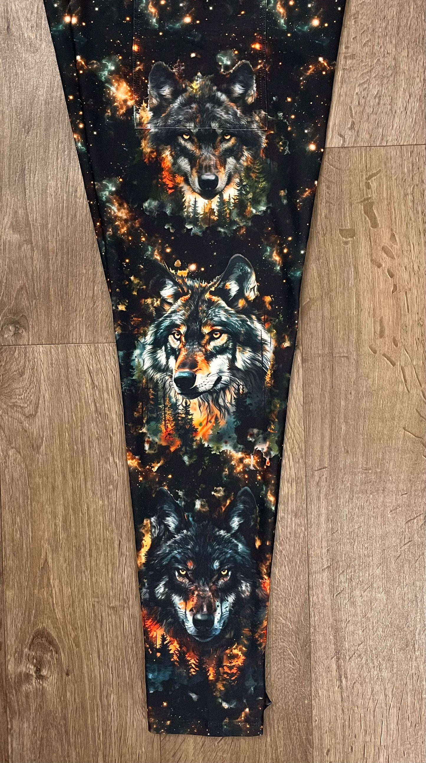 RTS - Wolf Trio Side Design Leggings w/ Pockets