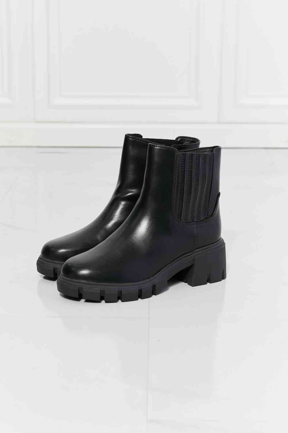 MMShoes What It Takes Lug Sole Chelsea Boots in Black - Alonna's Legging Land